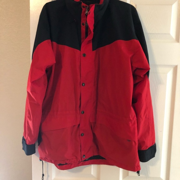 Mens med North Face jacket - Picture 2 of 16